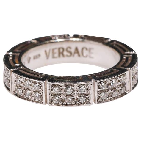versace 18 karat gold ring